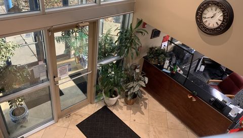 15426-15428 S 70th Court