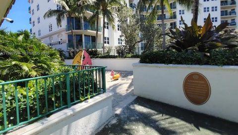 20000 E Country Club Dr