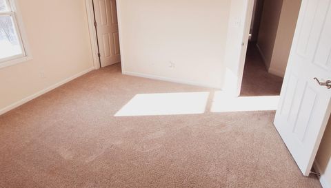 4318 E Cricket Knoll