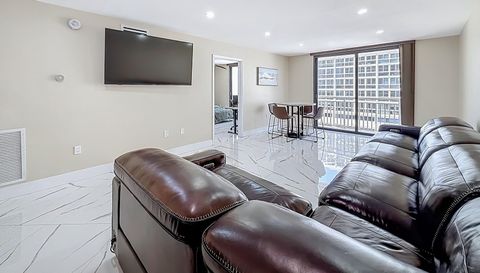3100 NE 48th Street