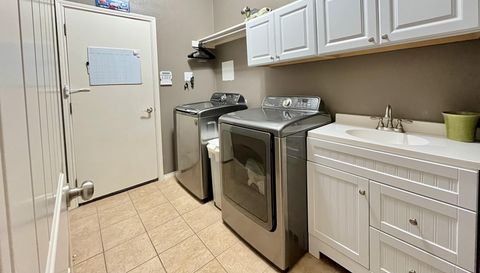1105 Prairie Heights Dr
