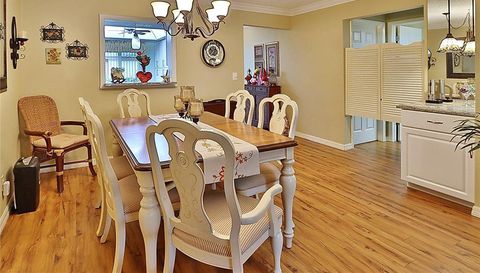 865 MACLAREN DRIVE N