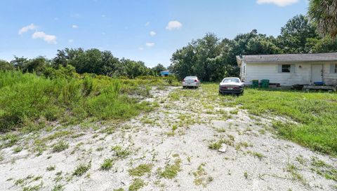 2282 Diplomat Dr