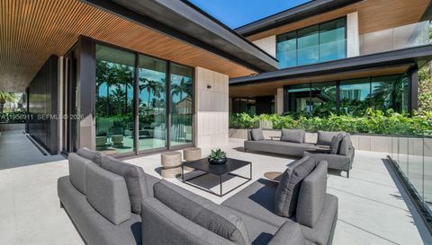 255 Ocean Blvd