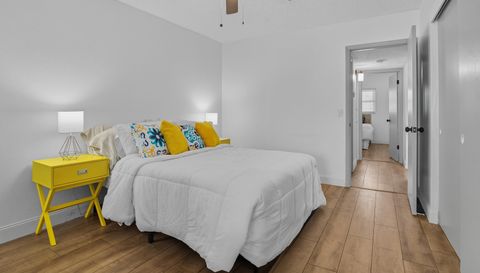 2257 World Pkwy Blvd W