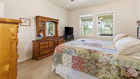 133 LAKESHORE DRIVE