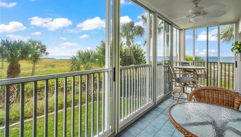 1150 Tarpon Center