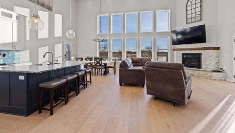 6810 231st Street W