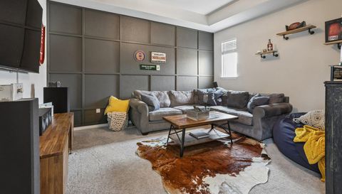 459 Eclipse Dr