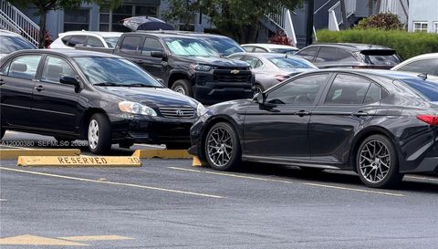 1701 Miami Gardens Dr