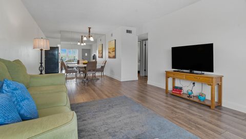 2257 World Pkwy Blvd W