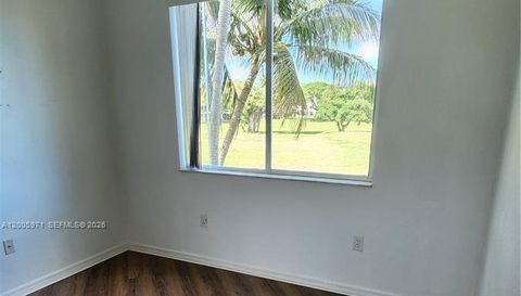 3600 Oaks Clubhouse Dr