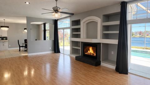 7823 Shane Ct