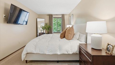 3640 Independence Avenue S