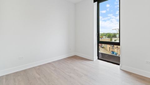 3140 N Clybourn Avenue