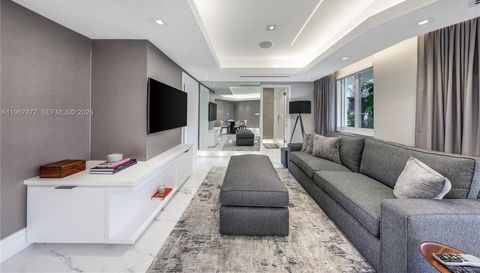 10190 Collins Ave
