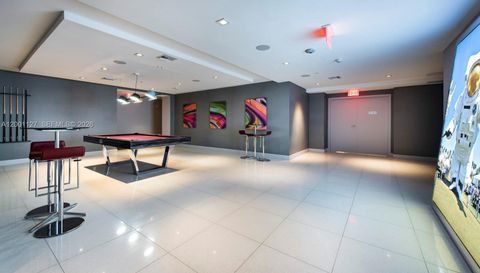 300 Sunny Isles Blvd