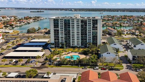 400 ISLAND WAY