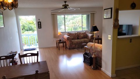 3300 Springdale Boulevard