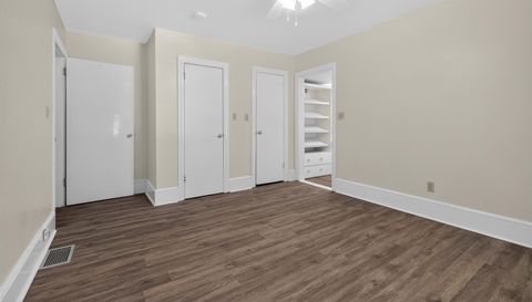 2805 Roland Rd