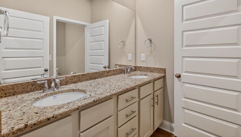 23118 Lieutenant Ave