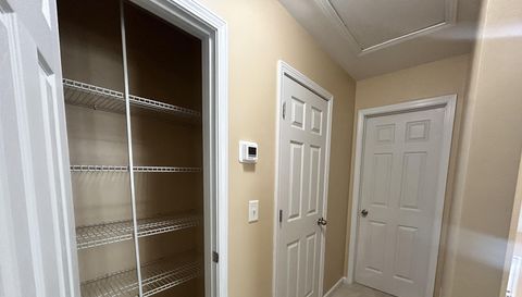 312 Robyns Glen Cir