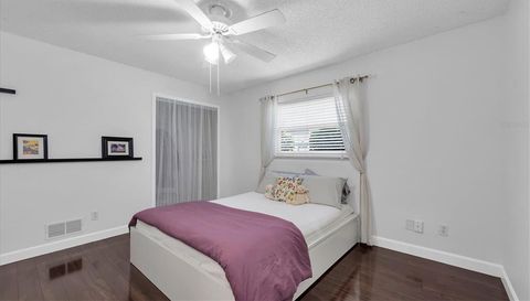 25 HARBOR WOODS CIRCLE