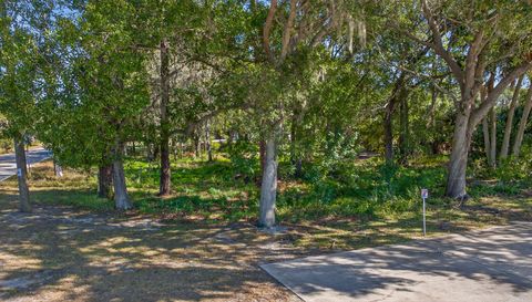 5030 N Courtenay Pkwy