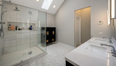 1303 W Schubert Avenue