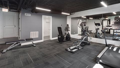 1556 W Juneway Terrace