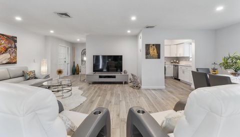 415 Pine Tree Court Court