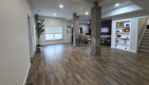 1118 Cross Pointe Dr