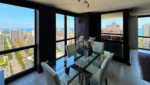 1122 N Clark St APT 3606