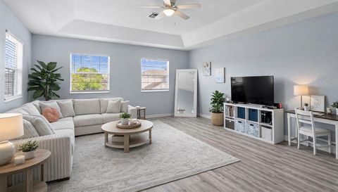 2264 STONE CROSS CIRCLE