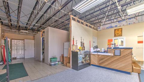 1303 Busch