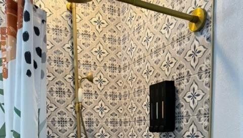 1410 W HUMPHREY STREET