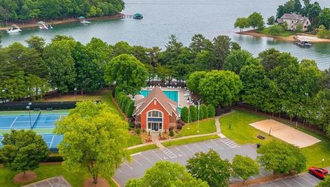 4687 Eagle Pointe Ct