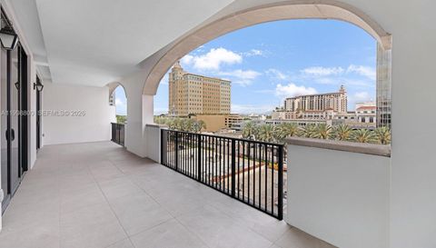 275 Giralda Ave