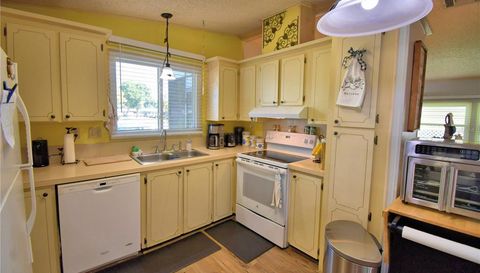447 VILLAGE CIRCLE SW