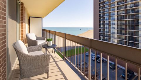 5901 N SHERIDAN Road