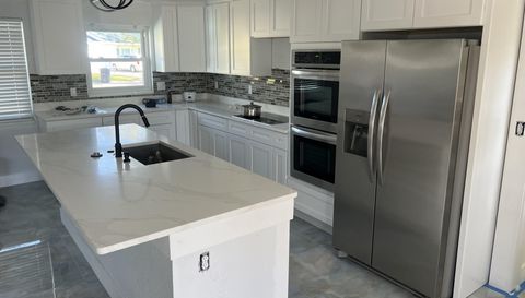 1736 Colorado Ave NE