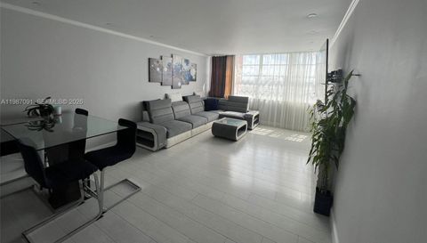 1301 Ne Miami Gardens Dr