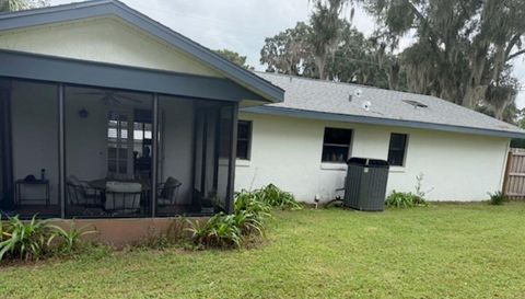 222 Hunting Lodge Dr