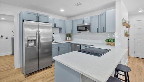 5052 JASMINE CIRCLE