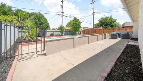 6741 Steiner Dr