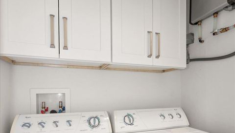 1119 Periwinkle Way Unit 355