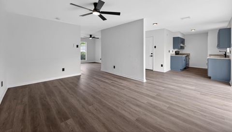 302 Independence Dr