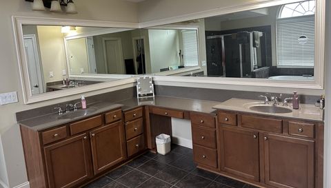 5185 Barrington Trace Dr SW