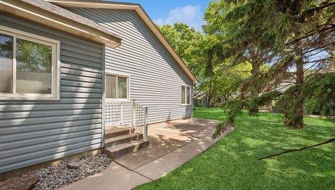 2639 Lake Court Circle