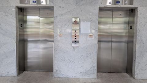 2425 Presidential Way APT 1905